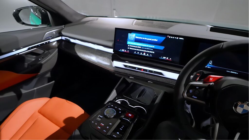 2025 BMW M5 Touring Interior