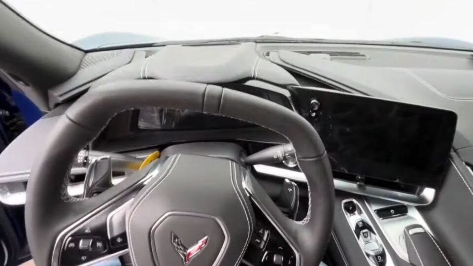 2025 Corvette C8 Vs C7 Z06 Which Corvette Really Rules The Road 