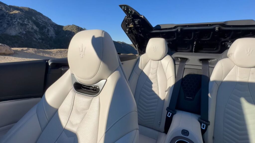 2025 Maserati Grand Cabrio Interior