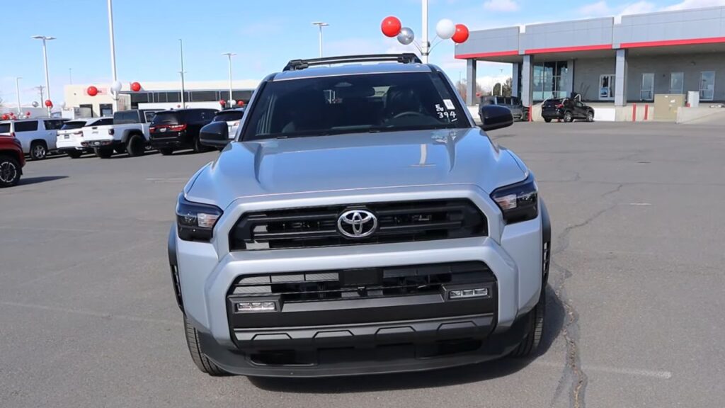 2025 Toyota 4Runner Limited vs. Platinum