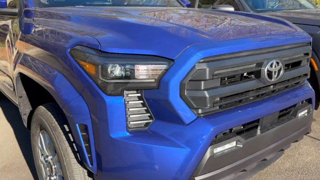 2025 Toyota Tacoma Front-End Design and Lighting