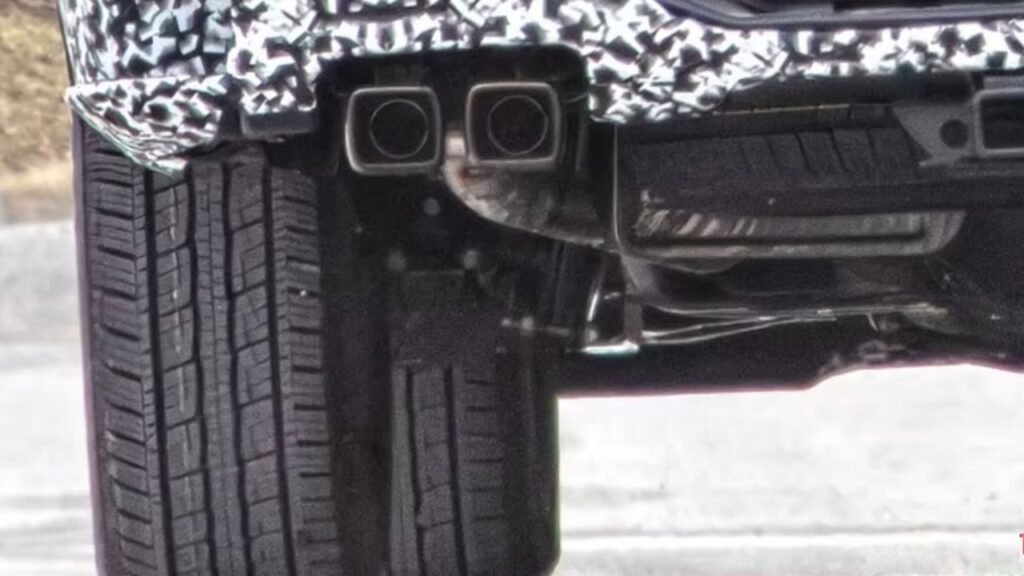 2027 Chevrolet Silverado 1500 Quad Exhaust