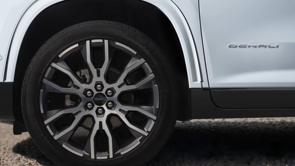 2026 GMC Acadia Denali Exterior