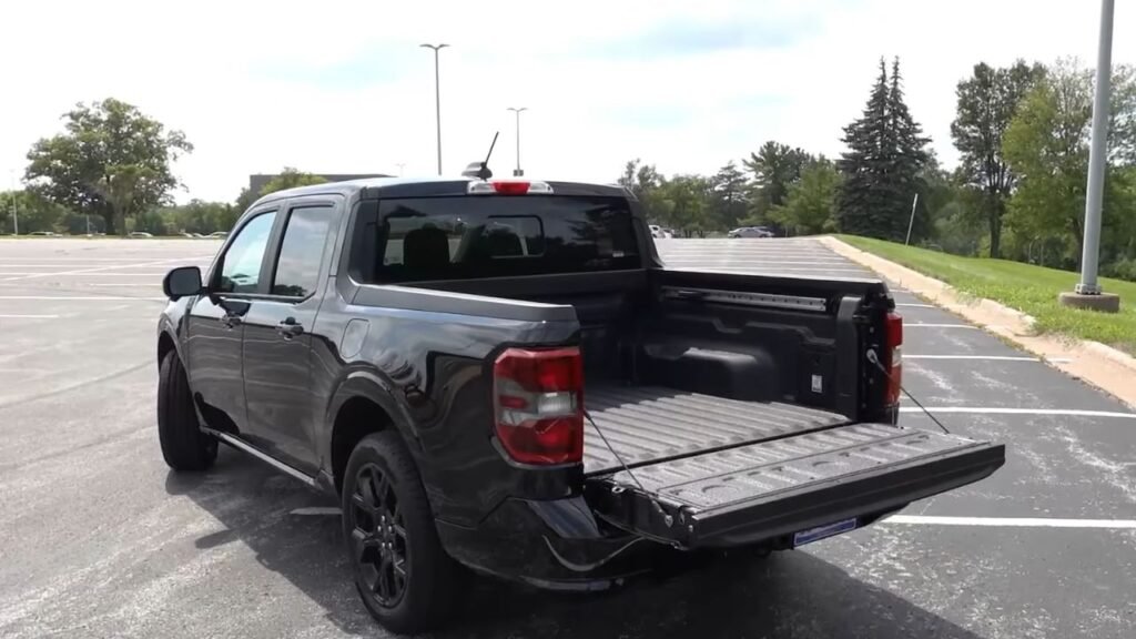 2025 Ford Maverick Lobo Bed