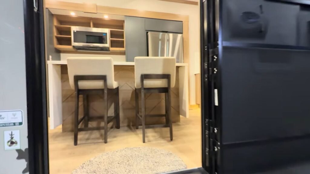 2026 Lost Pines RV Dining